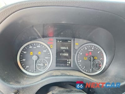 Zdjęcie 9 z 13 samochodu: 2022 MERCEDES-BENZ METRIS VIN:W1YV0BEY8N4152717 - miniatura