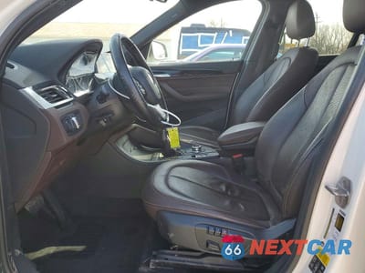 Zdjęcie 7 z 12 samochodu: 2018 BMW X1 XDRIVE28I VIN:WBXHT3C33J5K30284 - miniatura