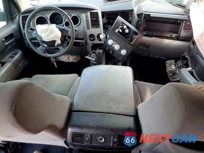 Zdjęcie 8 z 11 samochodu: 2012 TOYOTA TUNDRA GRADE VIN:5TFEM5F13CX037563 - miniatura