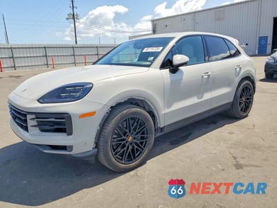 2025 PORSCHE CAYENNE WP1AA2AY8SDA03319 - główne zdjęcie licytacji z USA - miniatura