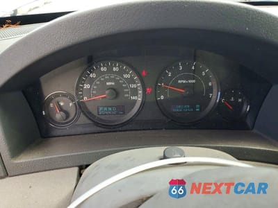 Zdjęcie 9 z 13 samochodu: 2005 JEEP GRAND CHEROKEE LAREDO VIN:1J4HS48N05C569113 - miniatura