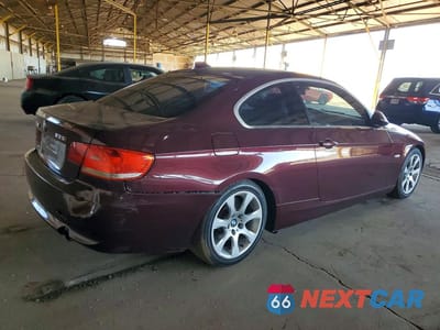 Trzecie zdjęcie samochodu z tyłu: 2008 BMW 335 I VIN:WBAWB73588P043425 - miniatura