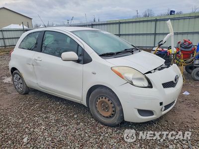 Czwarte zdjęcie samochodu z boku: 2009 TOYOTA YARIS BASE VIN:JTDJT903595253731 - miniatura