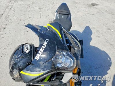 Piąte zdjęcie samochodu w środku: 2023 SUZUKI GSX-R1000 VIN:JS1DM11B5P7100361 - miniatura