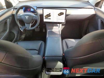 Zdjęcie 8 z 12 samochodu: 2024 TESLA MODEL Y VIN:7SAYGDEE3RA307168 - miniatura