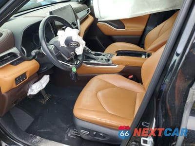 Zdjęcie 7 z 13 samochodu: 2021 TOYOTA HIGHLANDER PLATINUM VIN:5TDFZRBH8MS087821 - miniatura