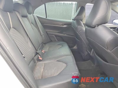 Zdjęcie 10 z 12 samochodu: 2018 TOYOTA CAMRY LE VIN:4T1B11HK0JU569891 - miniatura