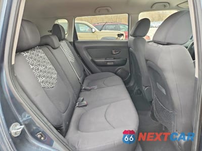 Zdjęcie 10 z 12 samochodu: 2011 KIA SOUL + VIN:KNDJT2A2XB7260987 - miniatura