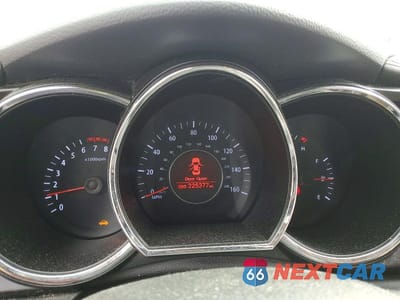 Zdjęcie 9 z 11 samochodu: 2011 KIA OPTIMA EX VIN:KNAGN4A78B5108419 - miniatura