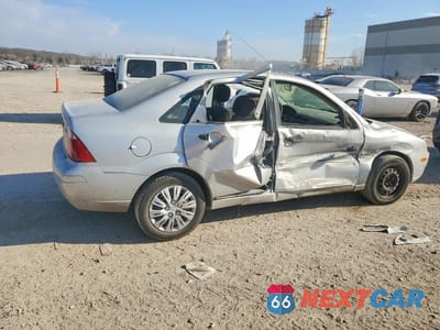 Trzecie zdjęcie samochodu z tyłu: 2006 FORD FOCUS ZX4 VIN:1FAFP34N86W250479 - miniatura