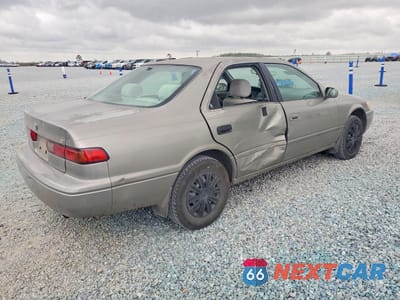 Trzecie zdjęcie samochodu z tyłu: 1997 TOYOTA CAMRY LE VIN:4T1BG22K8VU087219 - miniatura