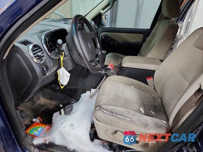 Zdjęcie 7 z 13 samochodu: 2008 FORD EXPLORER XLT VIN:1FMEU73898UB14566 - miniatura