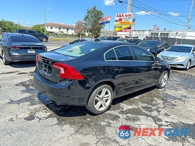 Czwarte zdjęcie samochodu z boku: 2015 VOLVO S60 PREMIER VIN:YV140MFB7F2317038 - miniatura