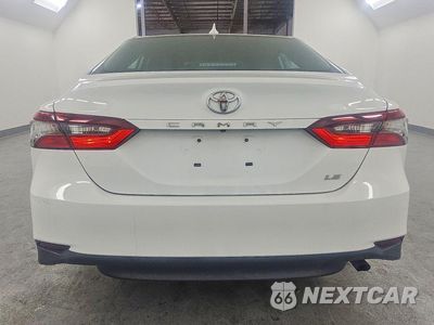 Zdjęcie 6 z 12 samochodu: 2022 TOYOTA CAMRY LE VIN:4T1C11AK0NU636901 - miniatura