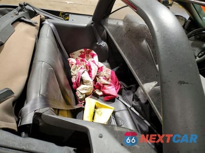 Zdjęcie 10 z 14 samochodu: 2001 FORD MUSTANG VIN:1FAFP44451F238098 - miniatura