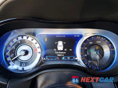 Zdjęcie 9 z 11 samochodu: 2019 CHRYSLER 300 S AWD VIN:2C3CCAGG6KH689932 - miniatura