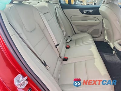 Zdjęcie 10 z 12 samochodu: 2019 VOLVO S60 T5 MOMENTUM VIN:7JR102FK9KG017772 - miniatura
