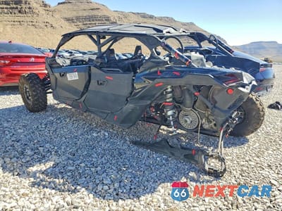Trzecie zdjęcie samochodu z tyłu: 2023 CAN-AM MAVERICK X3 UTILITY VEHICLE VIN:3JBVNAV22PE002151 - miniatura