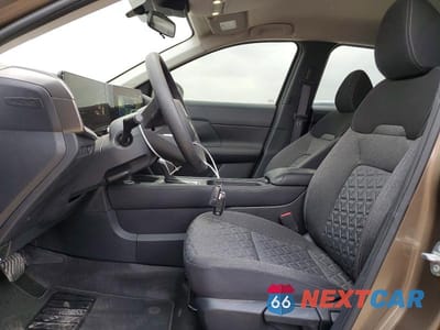 Zdjęcie 7 z 11 samochodu: 2025 NISSAN KICKS SV VIN:3N8AP6CA5SL335272 - miniatura