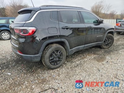 Trzecie zdjęcie samochodu z tyłu: 2021 JEEP COMPASS SPORT VIN:3C4NJCABXMT560928 - miniatura