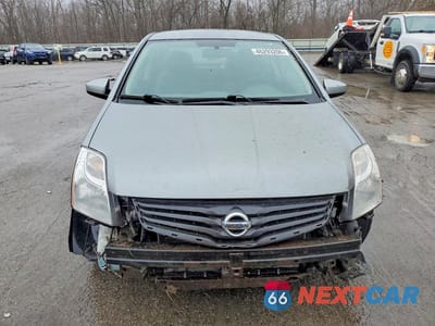 Piąte zdjęcie samochodu w środku: 2011 NISSAN SENTRA 2.0 VIN:3N1AB6AP0BL665714 - miniatura