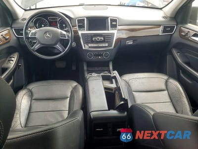 Zdjęcie 8 z 13 samochodu: 2015 MERCEDES-BENZ ML 350 VIN:4JGDA5JB5FA500066 - miniatura