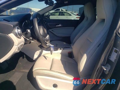 Zdjęcie 7 z 12 samochodu: 2017 MERCEDES-BENZ CLA 250 VIN:WDDSJ4EB0HN400118 - miniatura