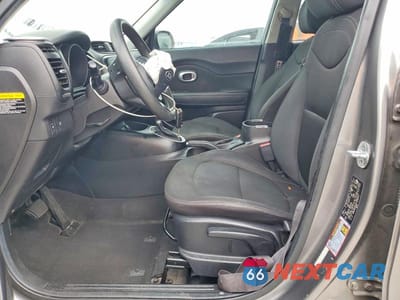 Zdjęcie 7 z 13 samochodu: 2016 KIA SOUL BASE VIN:KNDJN2A26G7408859 - miniatura