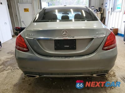 Zdjęcie 6 z 11 samochodu: 2015 MERCEDES-BENZ C 300 4MATIC VIN:55SWF4KB6FU013312 - miniatura