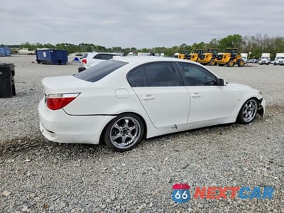 Trzecie zdjęcie samochodu z tyłu: 2004 BMW 545 I VIN:WBANB33504B110465 - miniatura