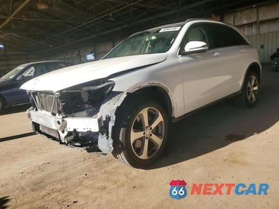 2017 MERCEDES-BENZ GLC 300 WDC0G4JB1HF133128 - główne zdjęcie licytacji z USA - miniatura