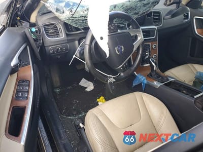 Zdjęcie 8 z 11 samochodu: 2017 VOLVO S60 PLATINUM VIN:LYV402TM8HB129758 - miniatura