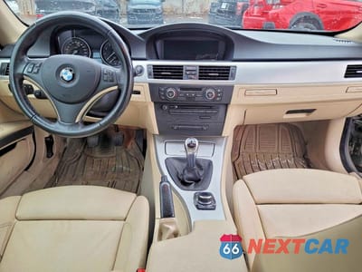 Zdjęcie 9 z 13 samochodu: 2009 BMW 335 I VIN:WBAWB73599P158133 - miniatura