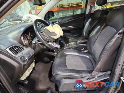Zdjęcie 7 z 13 samochodu: 2015 DODGE JOURNEY CROSSROAD VIN:3C4PDCGG2FT611280 - miniatura