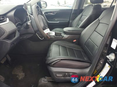 Zdjęcie 7 z 11 samochodu: 2020 TOYOTA RAV4 XLE VIN:2T3W1RFV7LC050989 - miniatura