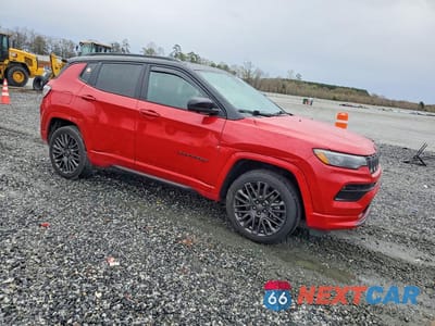 Czwarte zdjęcie samochodu z boku: 2023 JEEP COMPASS LIMITED VIN:3C4NJDCN1PT567543 - miniatura