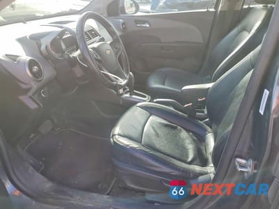 Zdjęcie 7 z 12 samochodu: 2013 CHEVROLET SONIC LTZ VIN:1G1JE5SBXD4105699 - miniatura