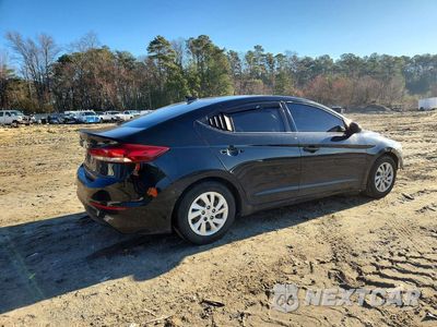Trzecie zdjęcie samochodu z tyłu: 2017 HYUNDAI ELANTRA SE VIN:5NPD74LF2HH198955 - miniatura