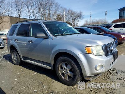 Czwarte zdjęcie samochodu z boku: 2010 FORD ESCAPE XLT VIN:1FMCU0D72AKC48633 - miniatura