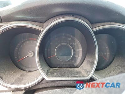 Zdjęcie 9 z 11 samochodu: 2011 KIA OPTIMA LX VIN:KNAGM4A70B5113164 - miniatura