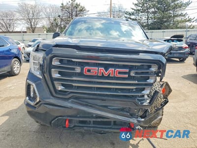 Piąte zdjęcie samochodu w środku: 2021 GMC SIERRA K1500 AT4 VIN:1GTU9EET7MZ383167 - miniatura