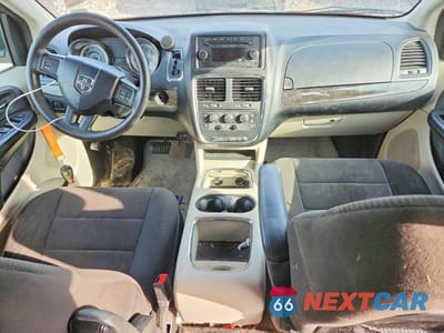 Zdjęcie 8 z 13 samochodu: 2012 DODGE GRAND CARAVAN SXT VIN:2C4RDGCG4CR303936 - miniatura