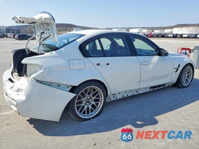 Trzecie zdjęcie samochodu z tyłu: 2015 BMW M3 VIN:WBS3C9C51FP803523 - miniatura