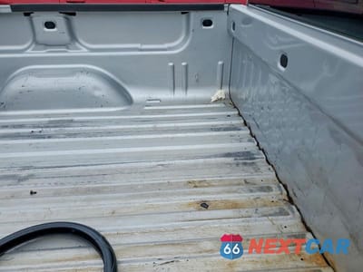 Zdjęcie 10 z 11 samochodu: 2011 CHEVROLET SILVERADO K1500 VIN:1GCNKPE02BZ261128 - miniatura