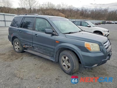 Czwarte zdjęcie samochodu z boku: 2006 HONDA PILOT EX VIN:5FNYF18666B002717 - miniatura