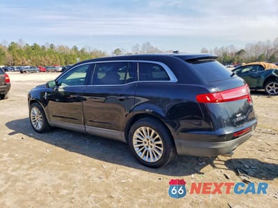 Drugie zdjęcie samochodu z przodu: 2010 LINCOLN MKT VIN:2LMHJ5FR7ABJ00356 - miniatura
