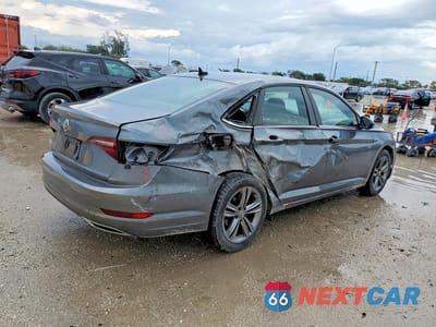 Trzecie zdjęcie samochodu z tyłu: 2021 VOLKSWAGEN JETTA S VIN:3VWC57BU9MM079014 - miniatura