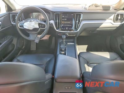 Zdjęcie 8 z 11 samochodu: 2019 VOLVO S60 T6 MOMENTUM VIN:7JRA22TK3KG003400 - miniatura