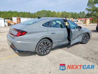 Trzecie zdjęcie samochodu z tyłu: 2021 HYUNDAI SONATA LIMITED VIN:5NPEH4J21MH092086 - miniatura