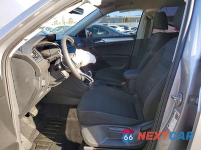 Zdjęcie 7 z 13 samochodu: 2024 VOLKSWAGEN TIGUAN S VIN:3VVRB7AX7RM187903 - miniatura